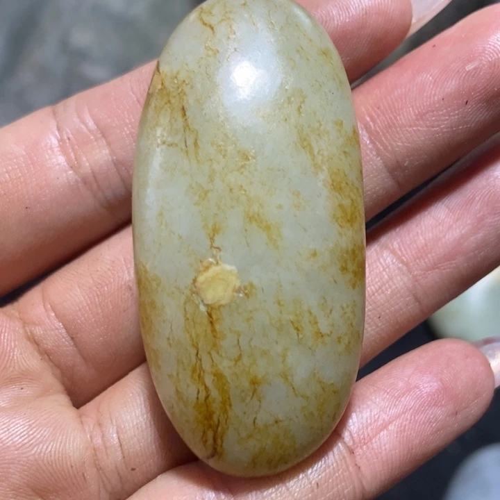 未镶嵌和田玉（糖玉）挂件
