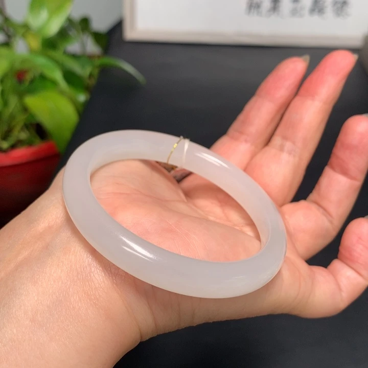 和田玉手镯未镶嵌57