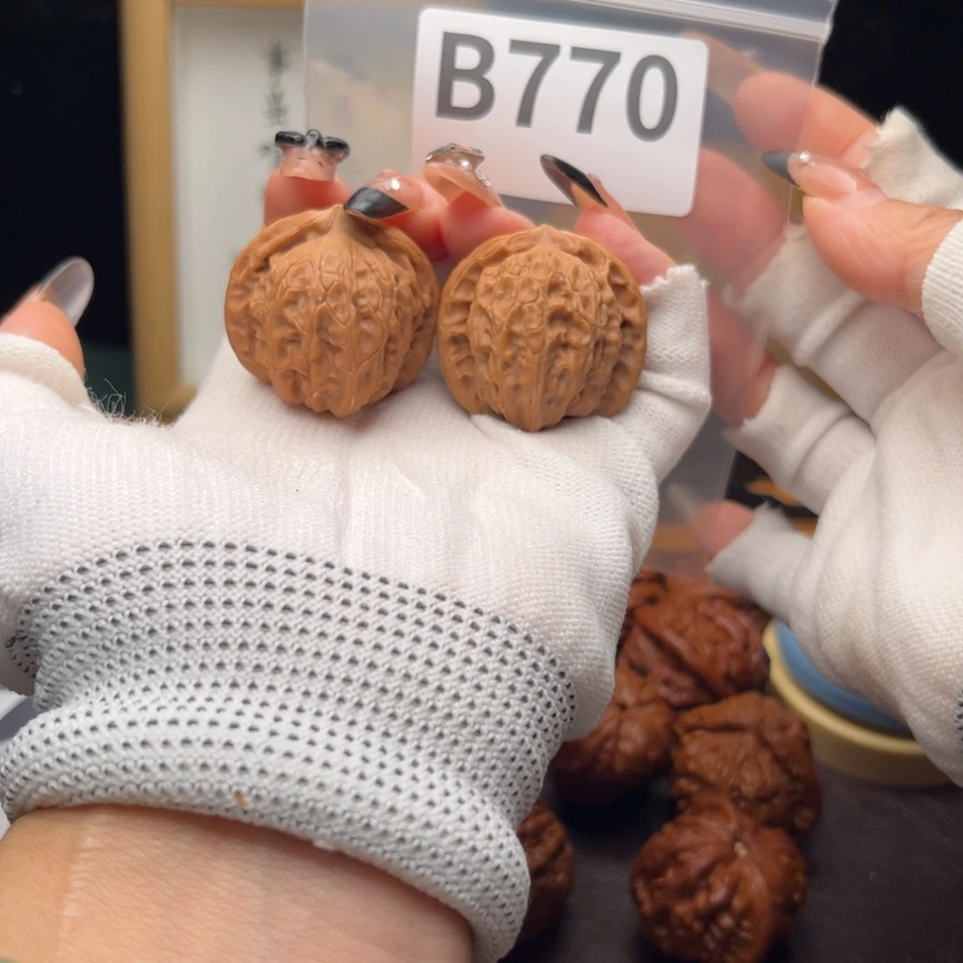 把件文玩核桃34龙胆元宝b770