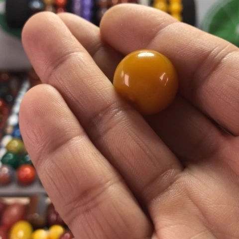 未镶嵌颈饰玛瑙/玉髓心*