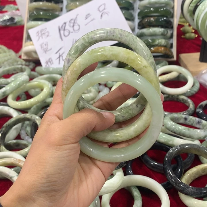 未镶嵌蛇纹石玉手镯舞**春2