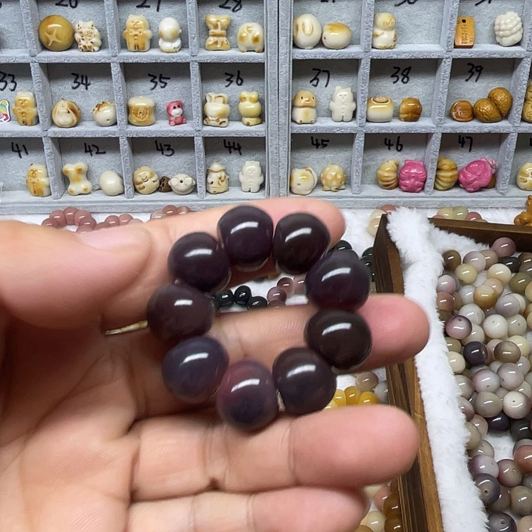 筱***.菩提根/象牙果吊坠