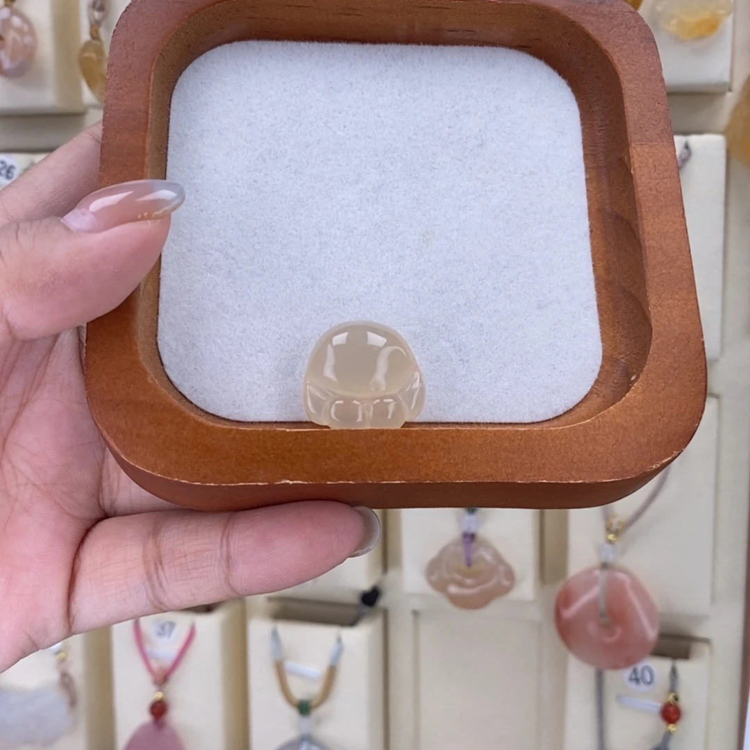 未镶嵌颈饰玛瑙/玉髓