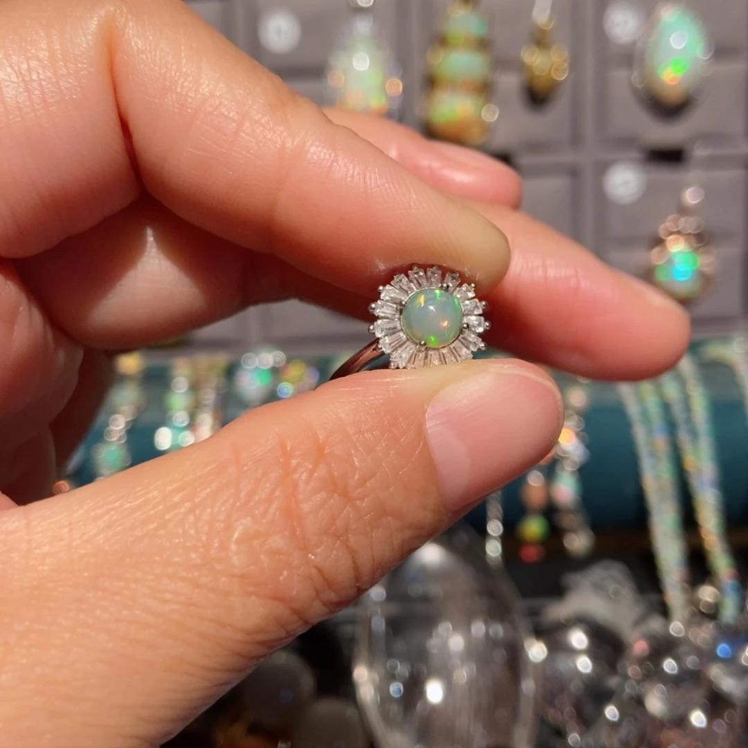 银S925镶嵌欧泊戒指