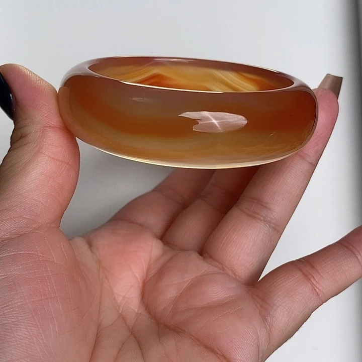 玛瑙/玉髓手镯未镶嵌