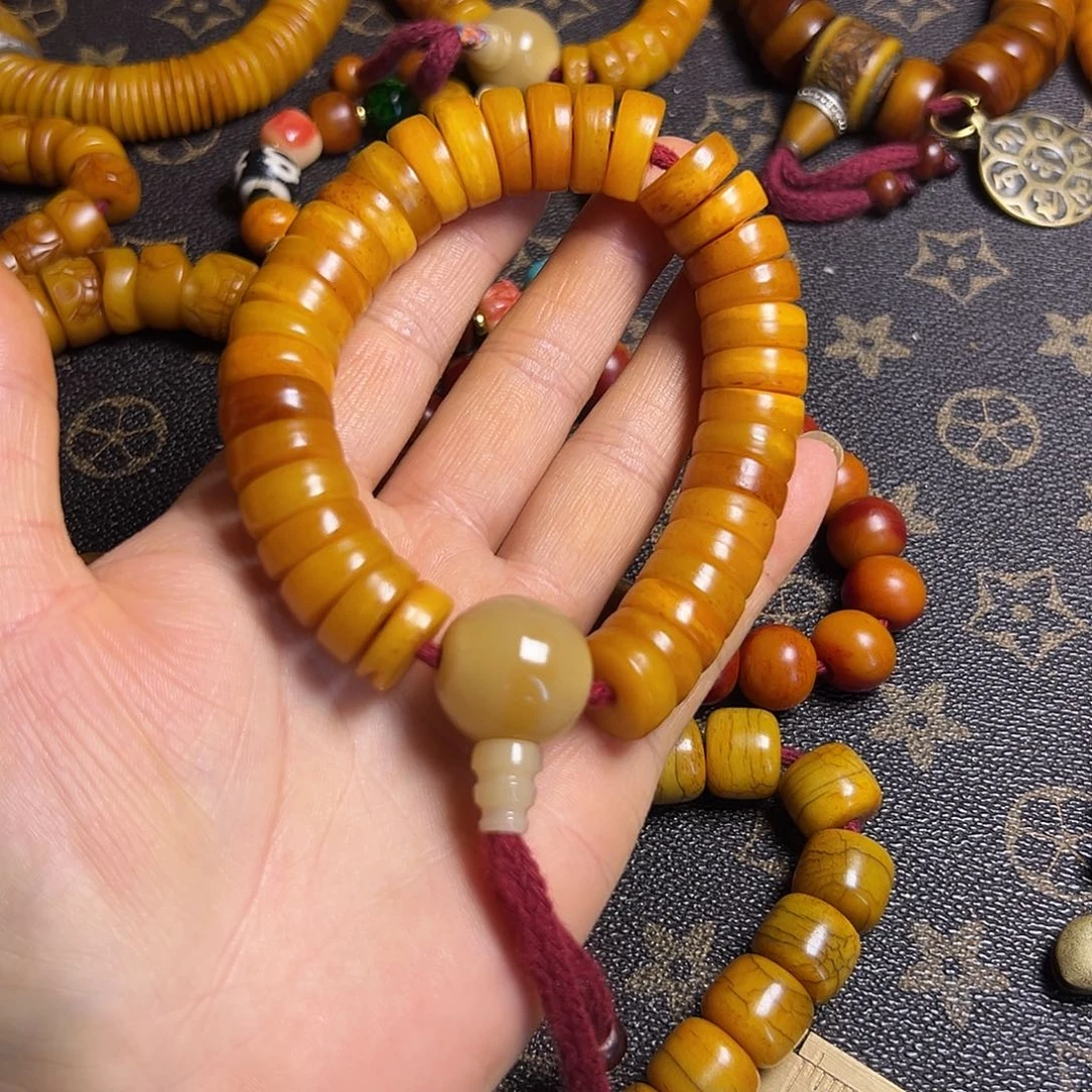 香榧木藏区手串牛骨