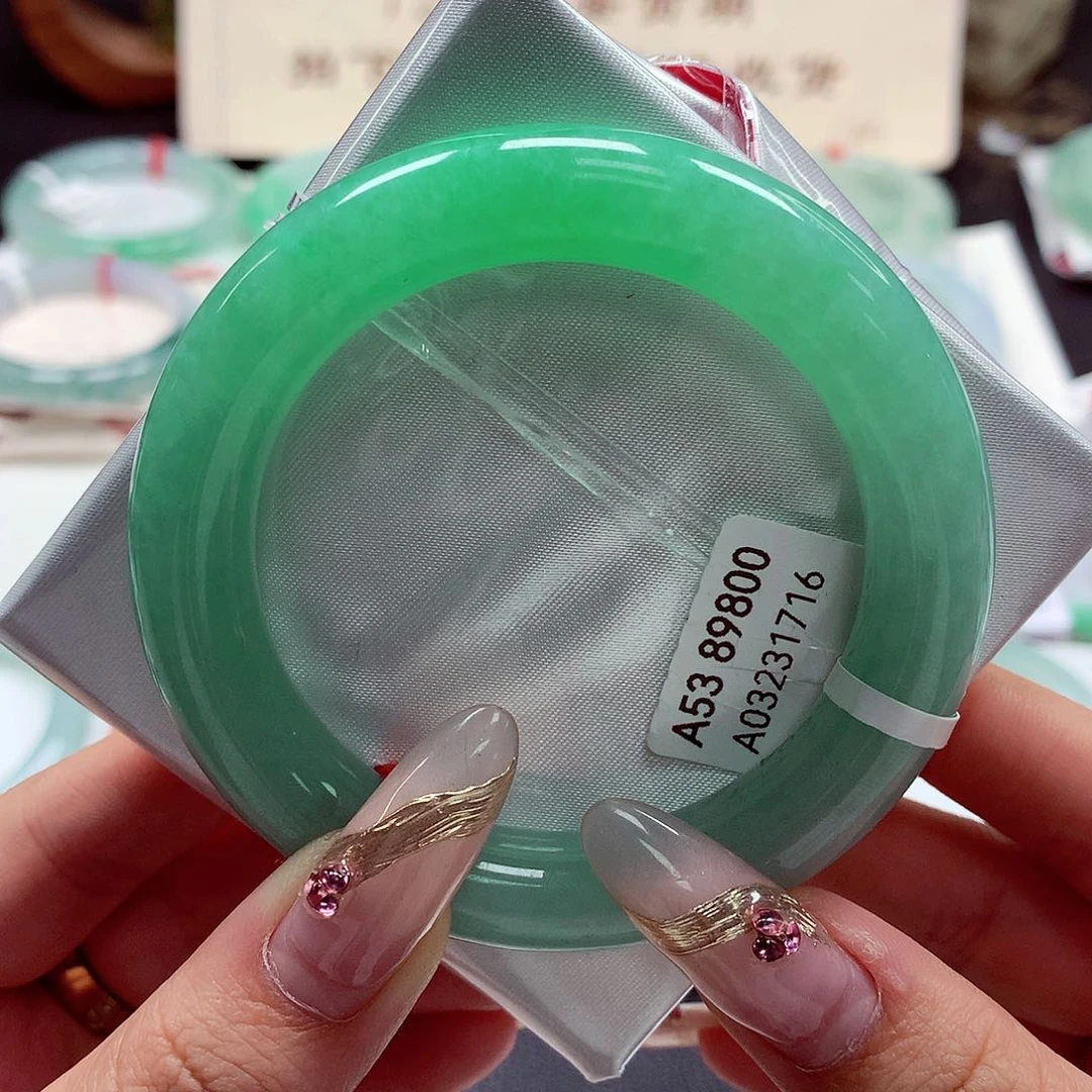 翡翠手镯（圆镯）未镶嵌22（27号）