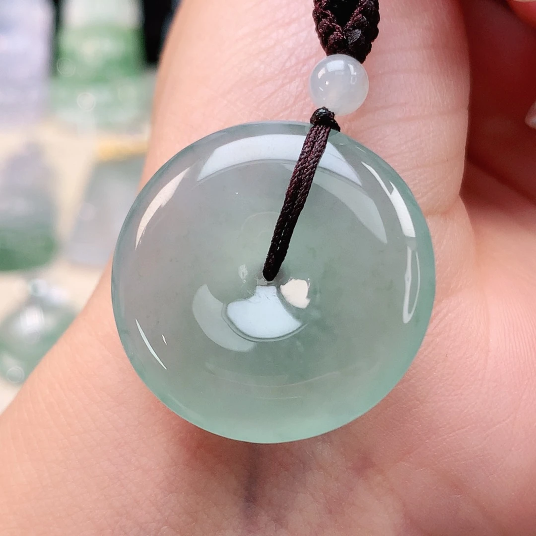 翡翠挂件未镶嵌扣