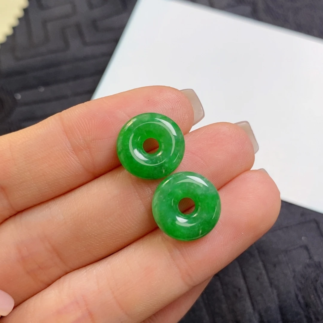 翡翠未镶嵌耳饰满绿小甜甜圈