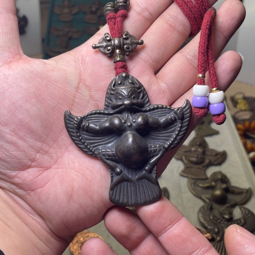 藏传大鹏鸟脖挂大肚子鸟