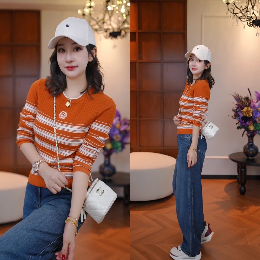 JDND轩羽【山茶花条纹】羊毛撞色长袖条纹挂毛套头针织小衫XY25501