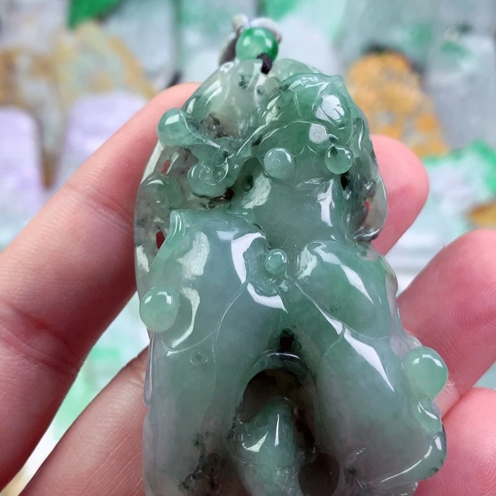 吊坠(不含链)未镶嵌翡翠