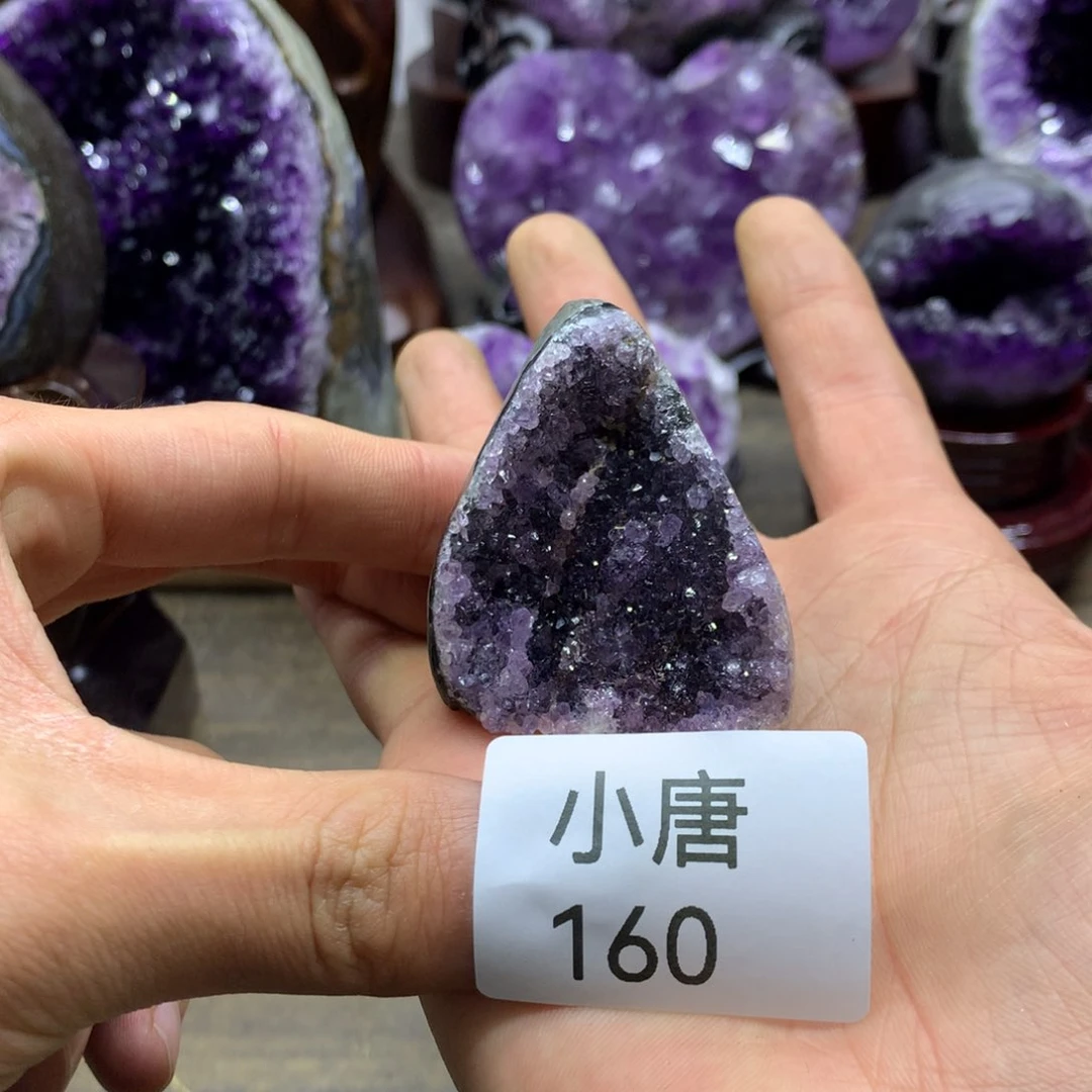 紫晶大型摆件（非配饰）未镶嵌