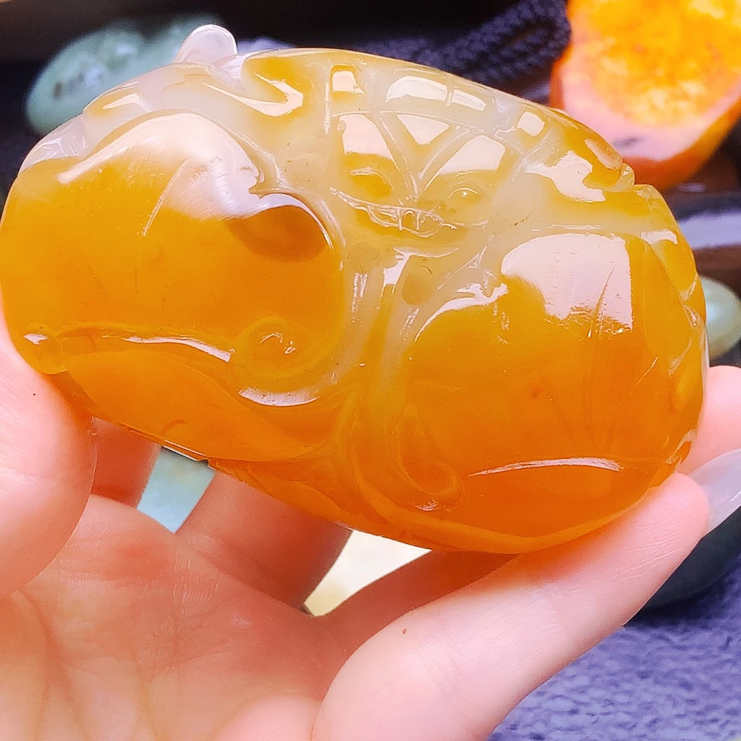 未镶嵌和田玉（糖玉）把件