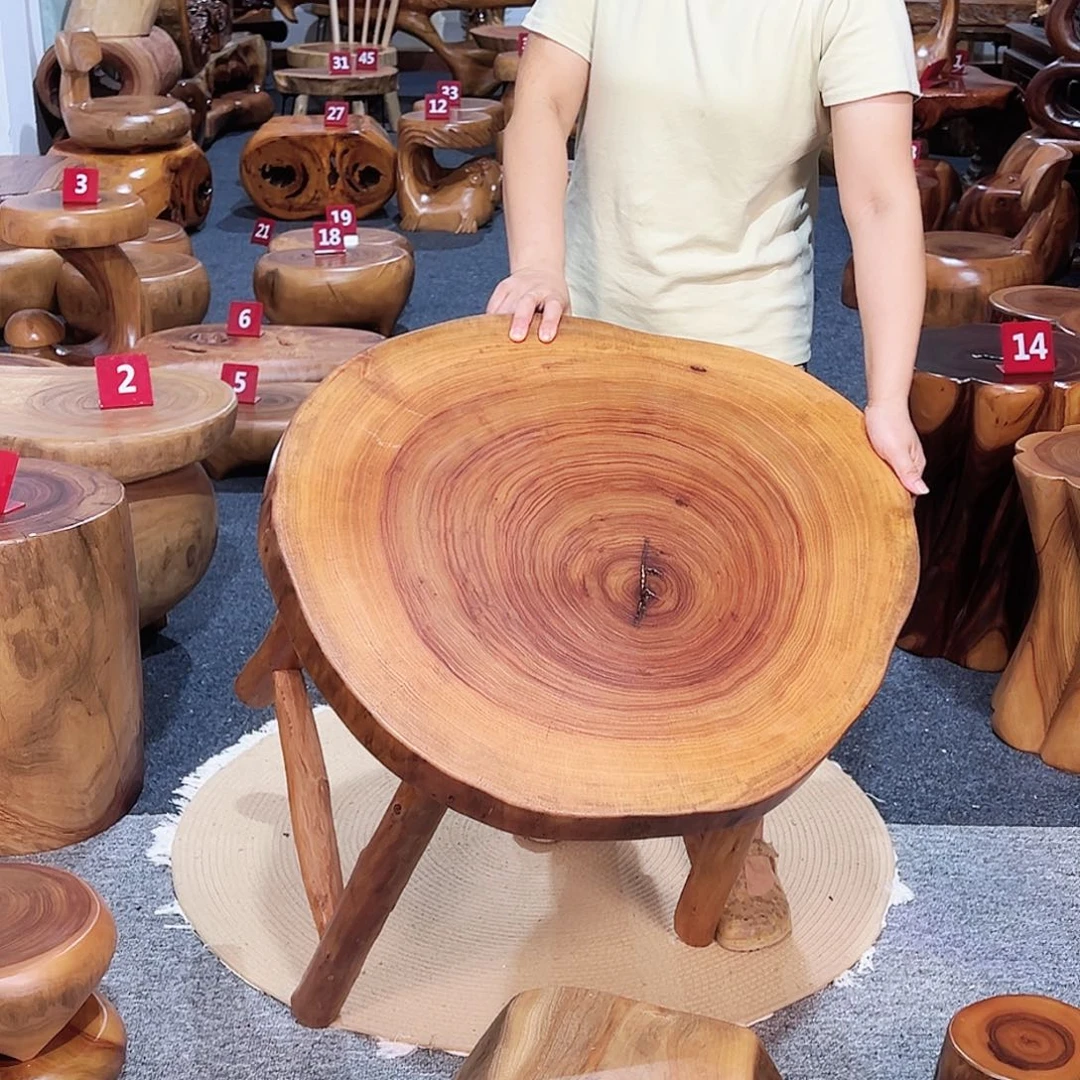16号香樟木尺寸：67-56-56cm