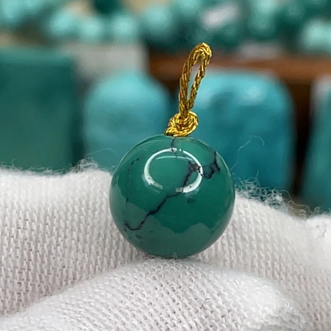 绿松石未镶嵌挂件