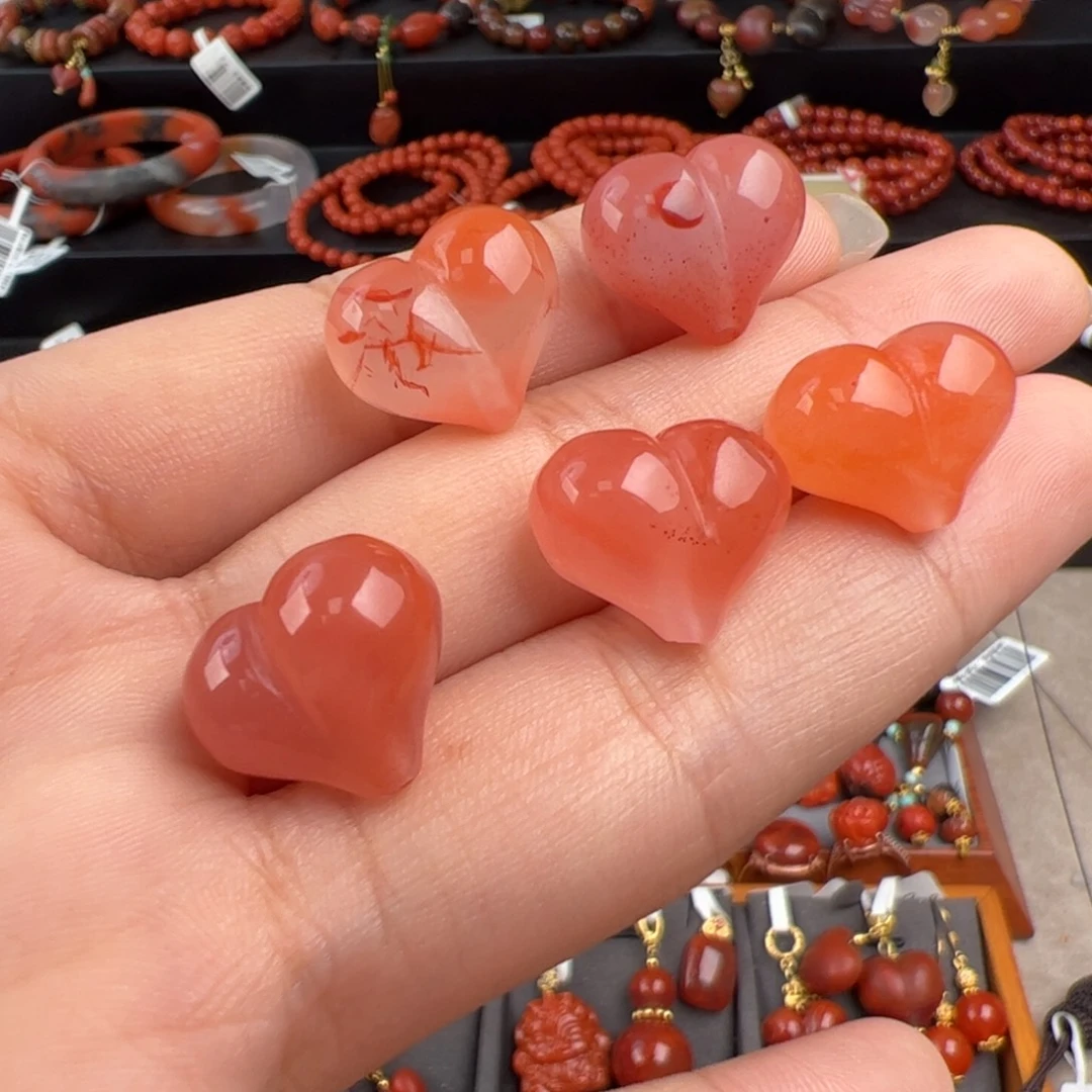 南红玛瑙未镶嵌（屁桃爱心16mm发一