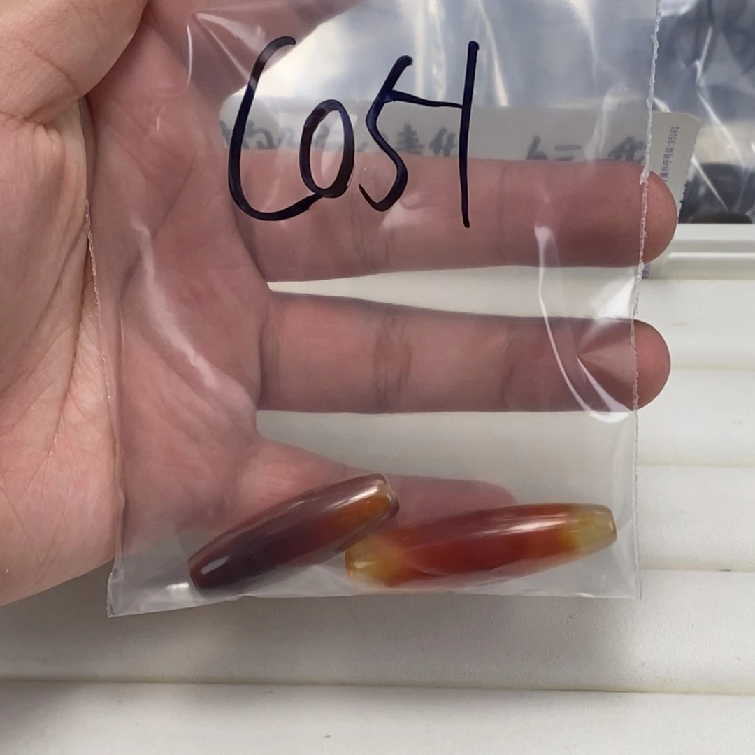 合金颈饰玛瑙/玉髓心****?