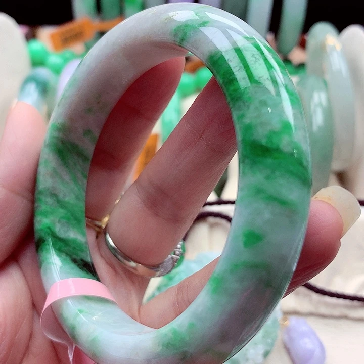 未镶嵌手镯翡翠翡翠