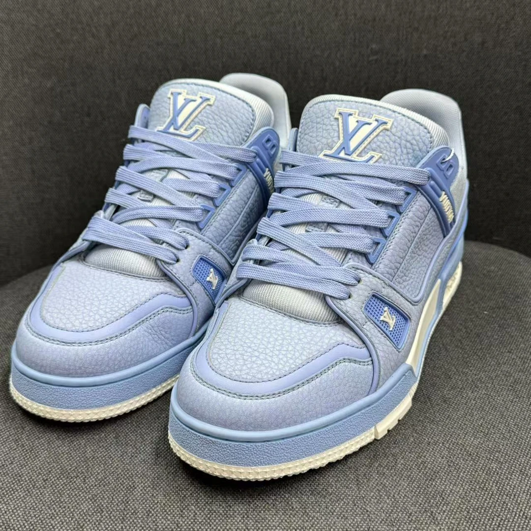 95新 LouisVuitton/路易威登 孤品特惠 梦幻蓝马卡龙trainer奢鞋
