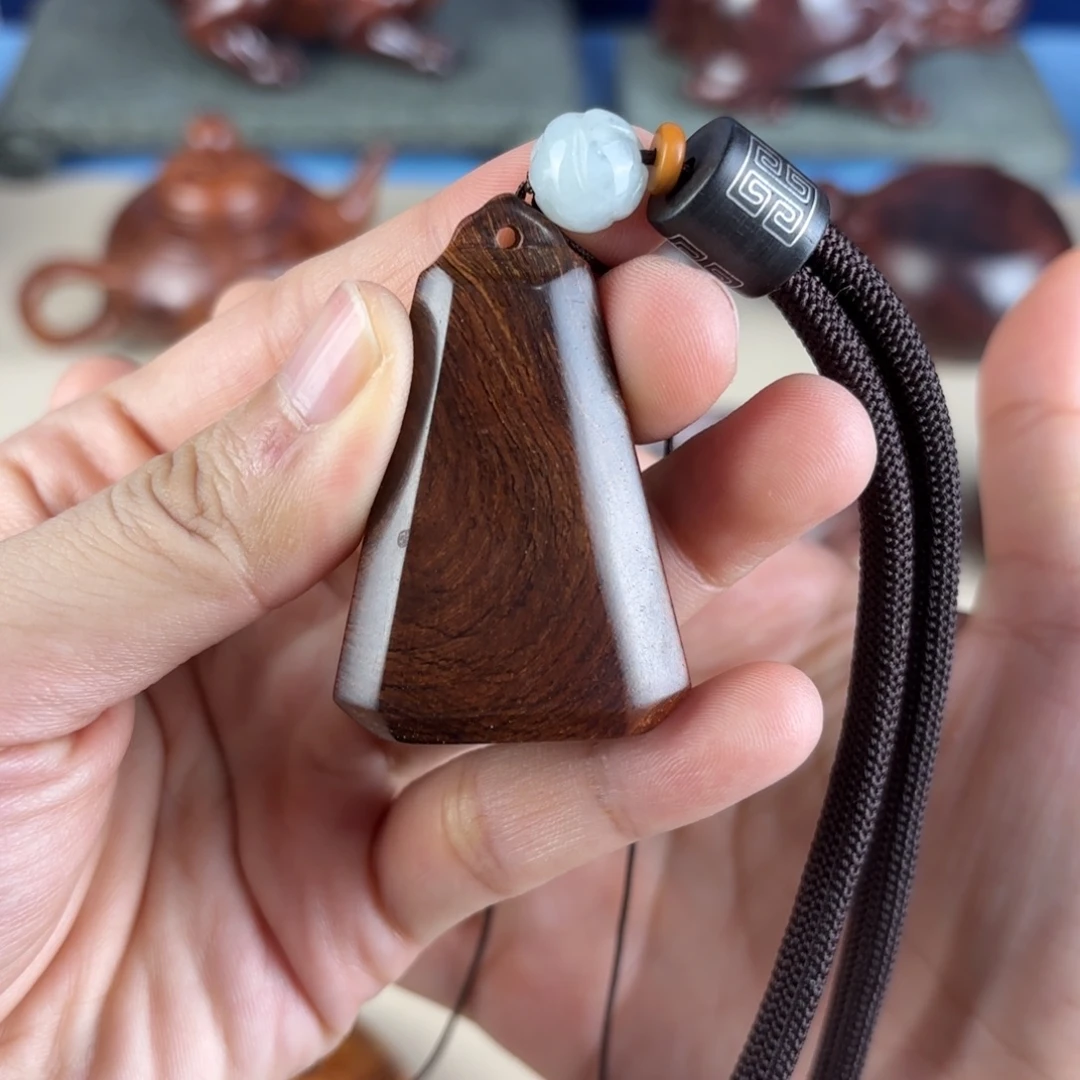 黄花梨/降香黄檀把件