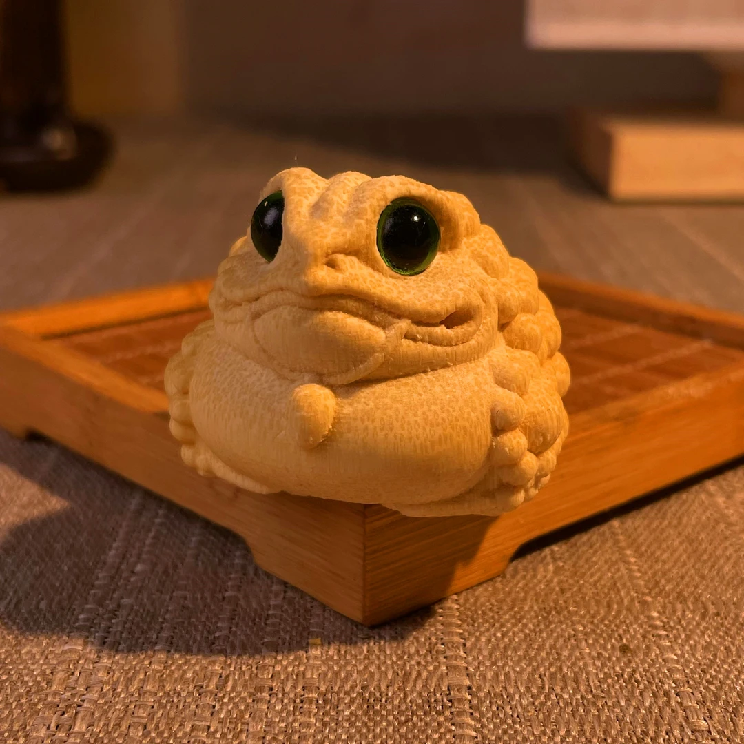 【莲心】绿眼鹰嘴  直径4.0左右 实心竹雕刻打磨产品 精品浮力