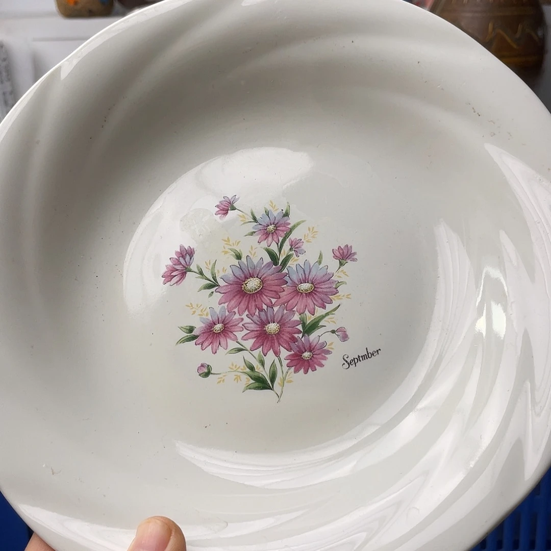 瓷片山**露哈哈哈我在床前哭一次吧你就会