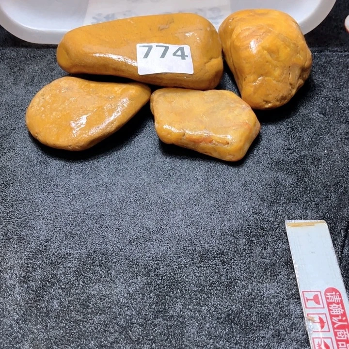 顺***修手工艺品琉璃木头人