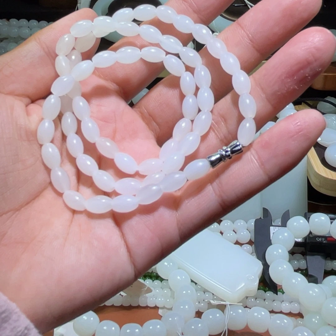 和田玉未镶嵌手链