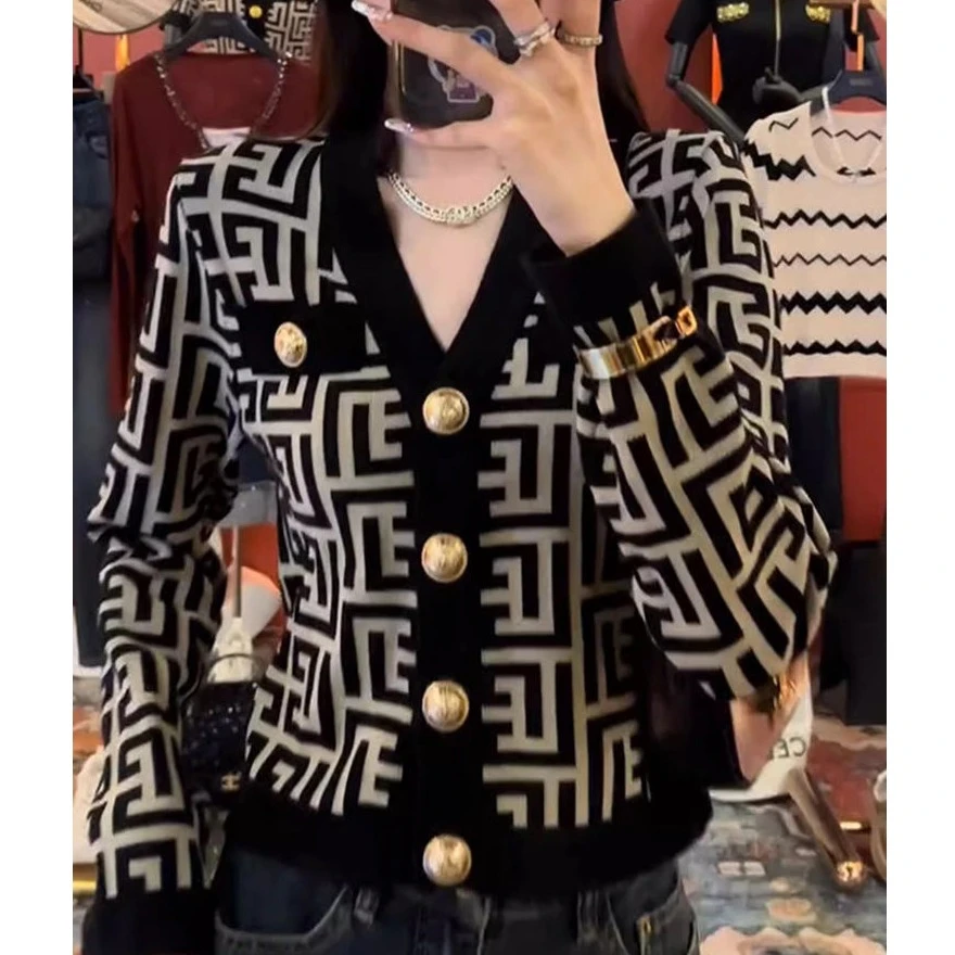 6056高定短款针织开衫女2025新款v领时尚洋气减龄小香风毛衣上衣