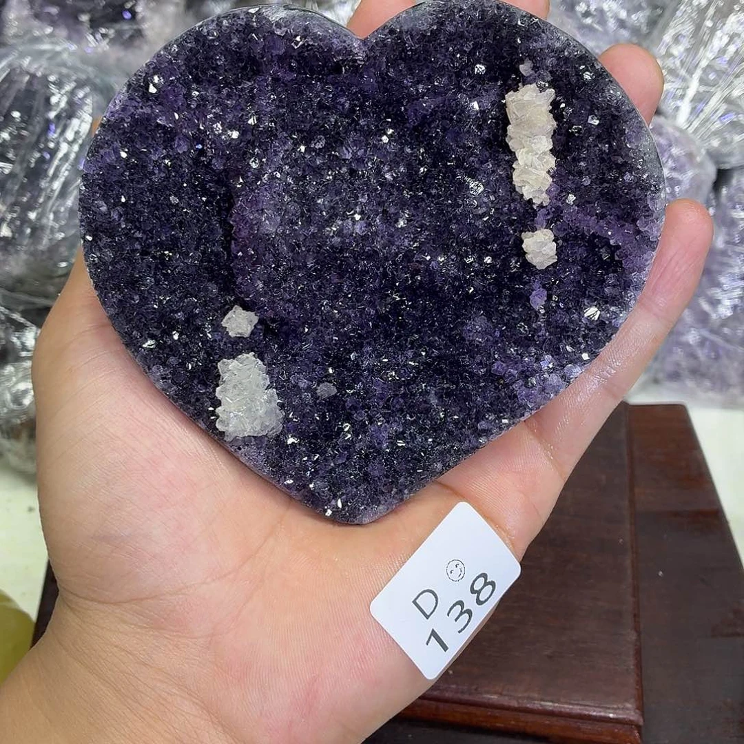 未镶嵌水晶大型摆件（非配饰）