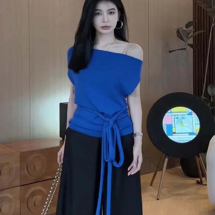 克莱因蓝不规则系带短款甜辣小上衣女夏季一字肩冰丝针织短袖t恤