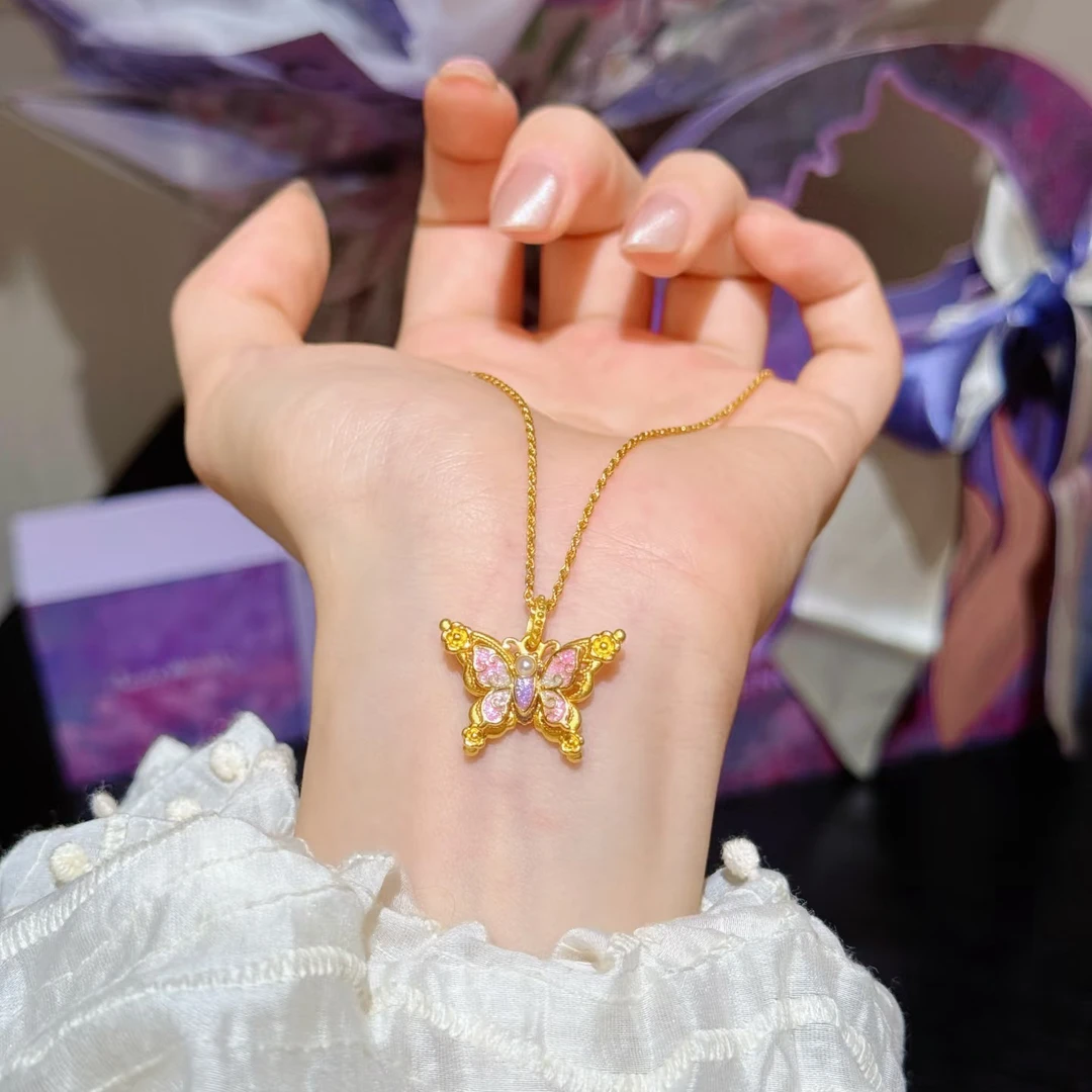 【七夕情人节】周大生心动蝶舞黄金吊坠甜美仙女送女友