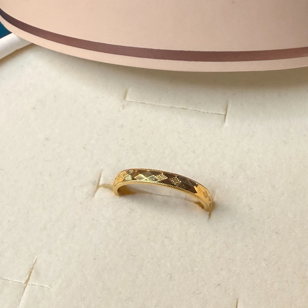 【小馨专享】足金999 菱形花边戒指1.79g 16号圈口