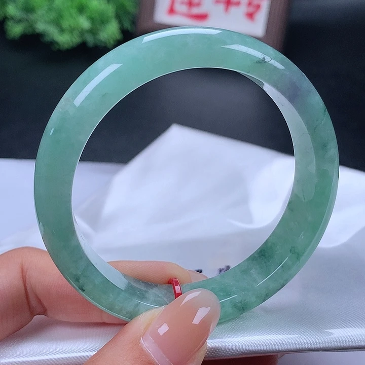 未镶嵌手镯翡翠136