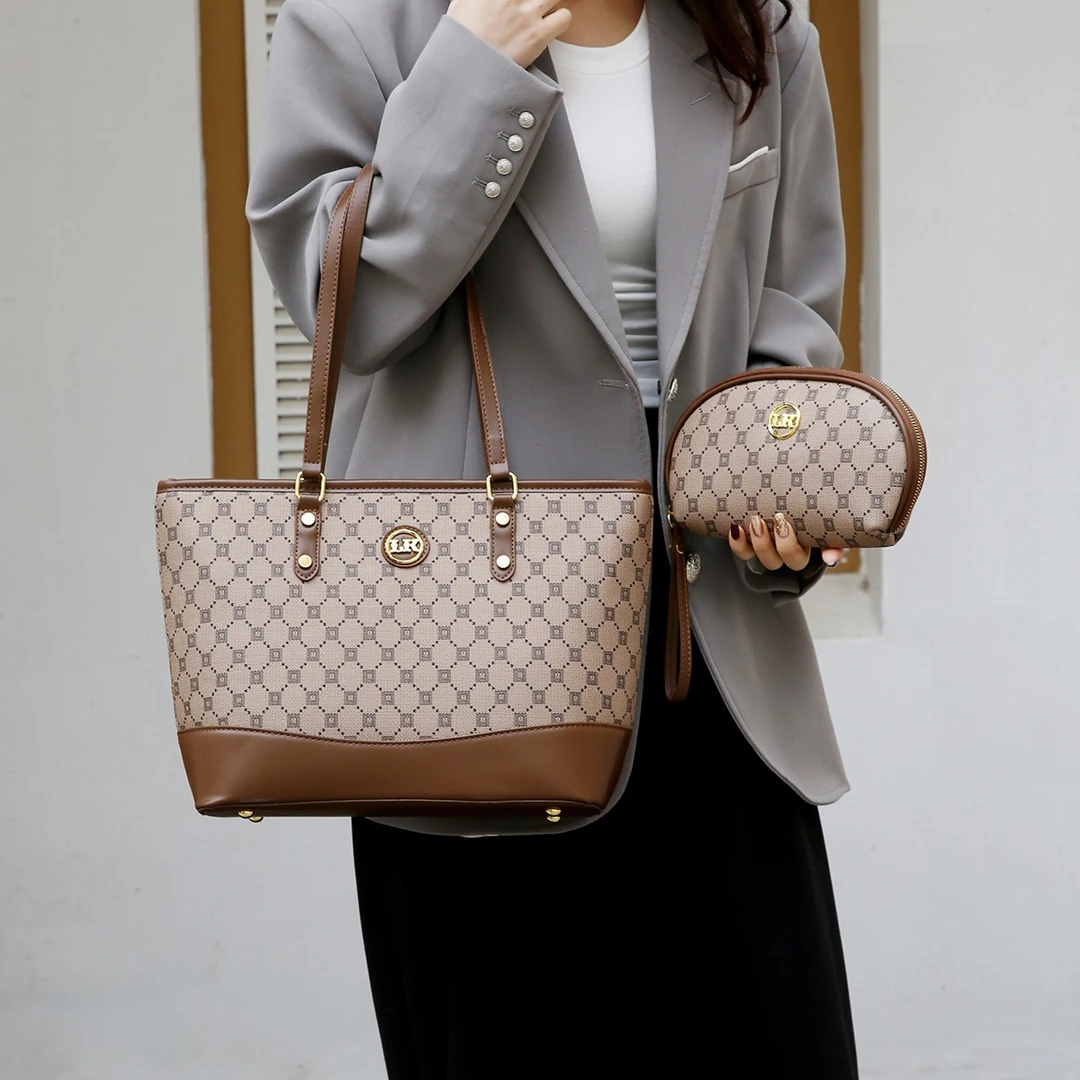 【西藏包邮】2025春复古风撞色拼接水桶包时尚字母印花单肩腋下包