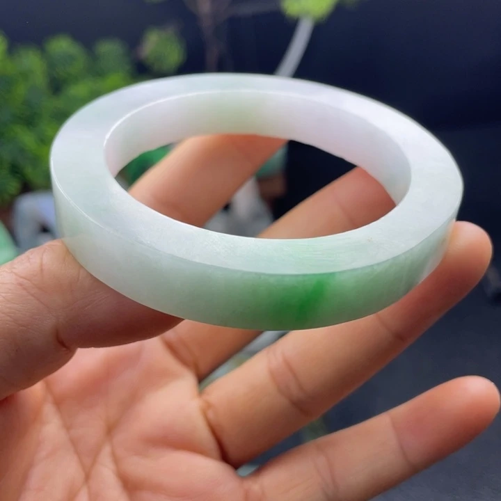 定制翡翠不退不换未镶嵌