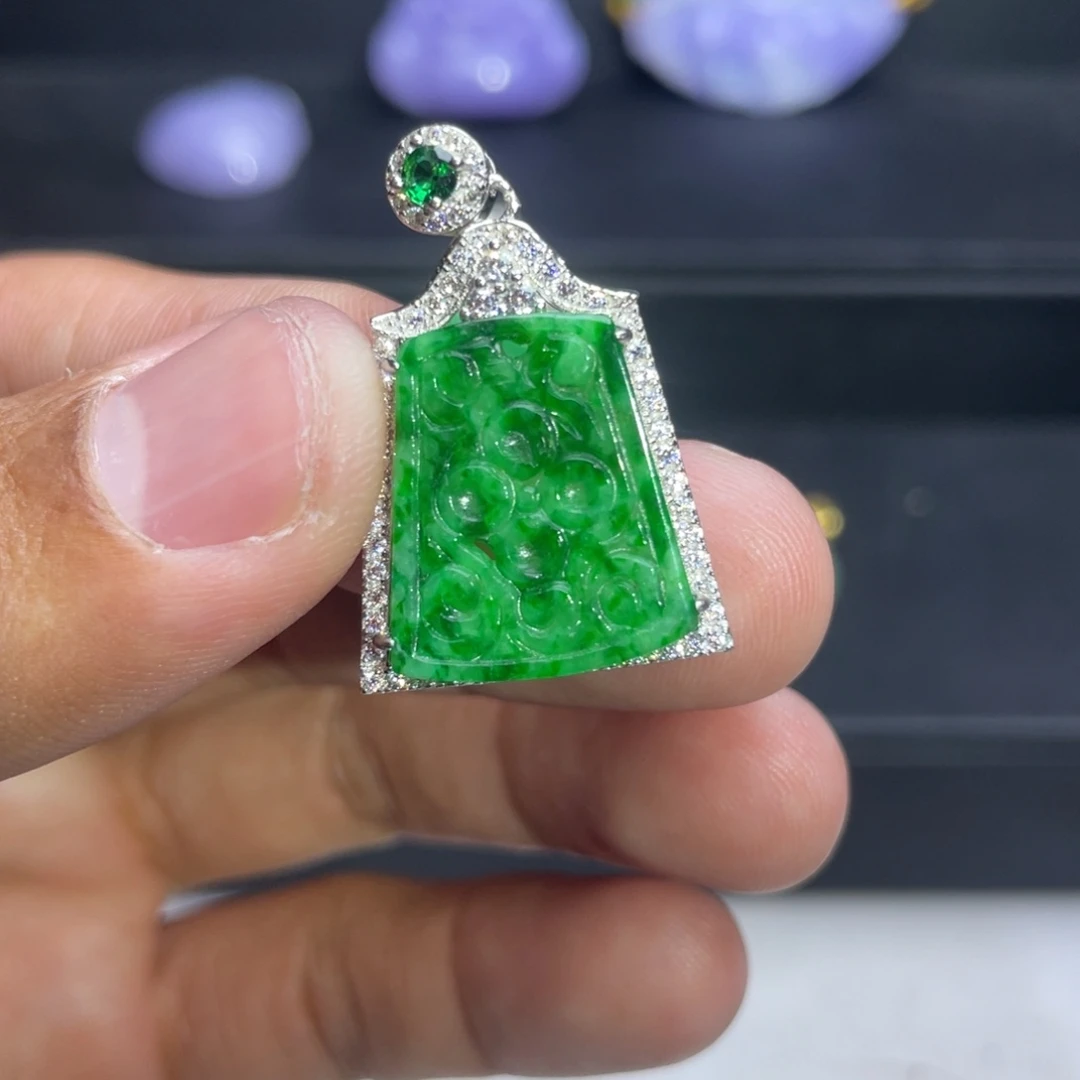 翡翠未镶嵌吊坠(不含链)