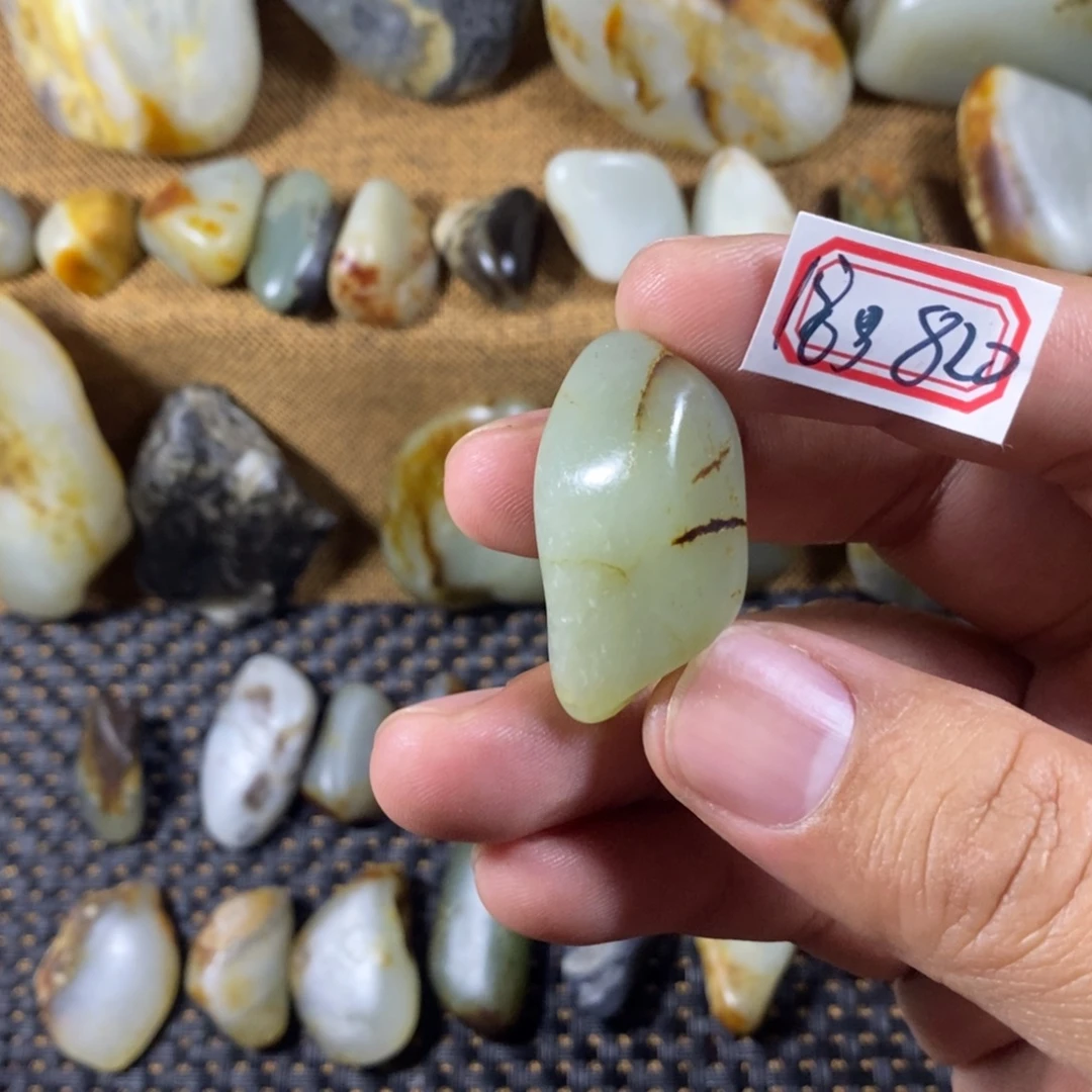 和田玉（糖玉）未镶嵌挂件