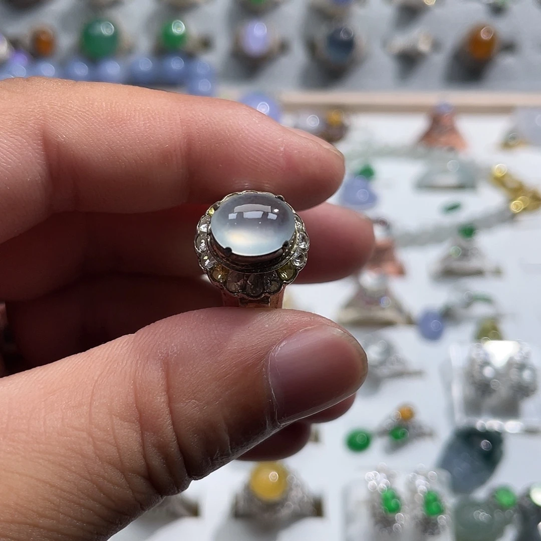 一***丙翡翠裸石白冰蛋面