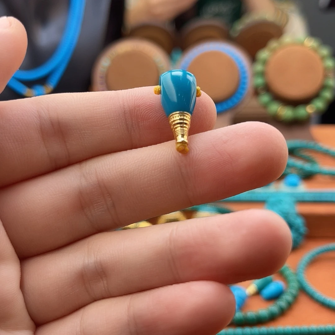 绿松石18K金镶嵌配饰