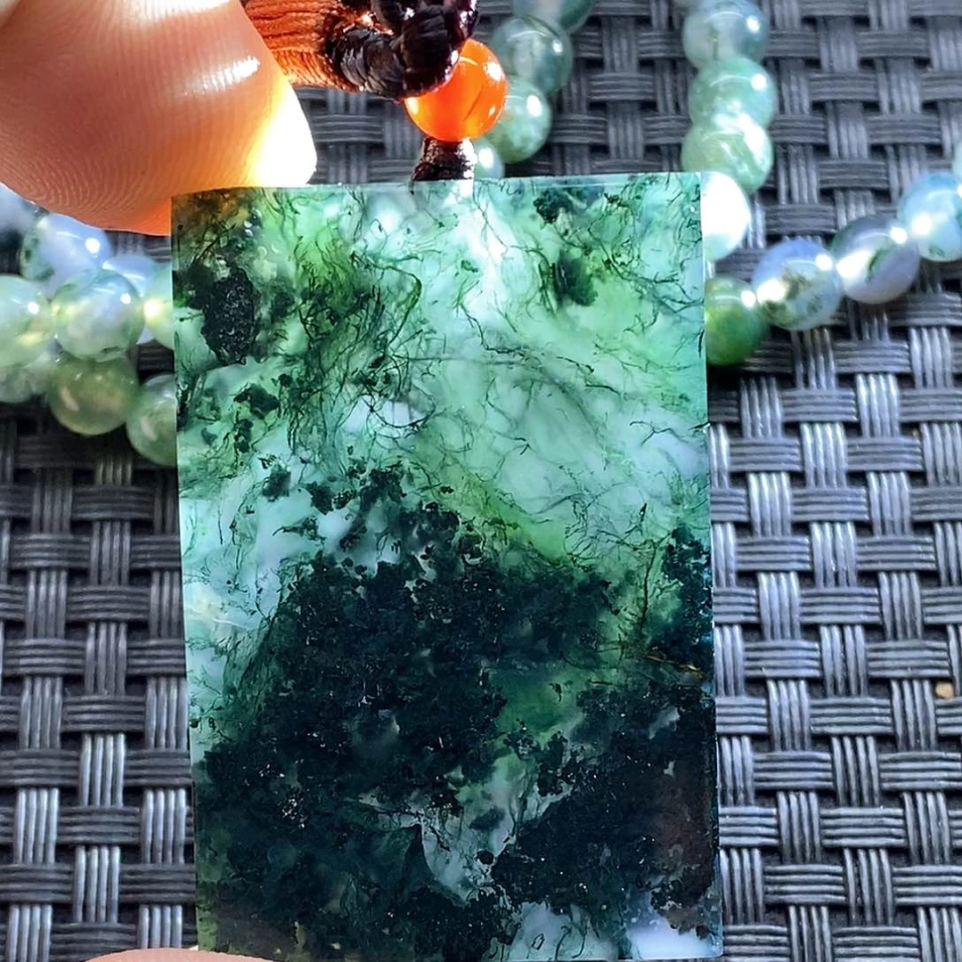 未镶嵌颈饰玛瑙/玉髓革****命