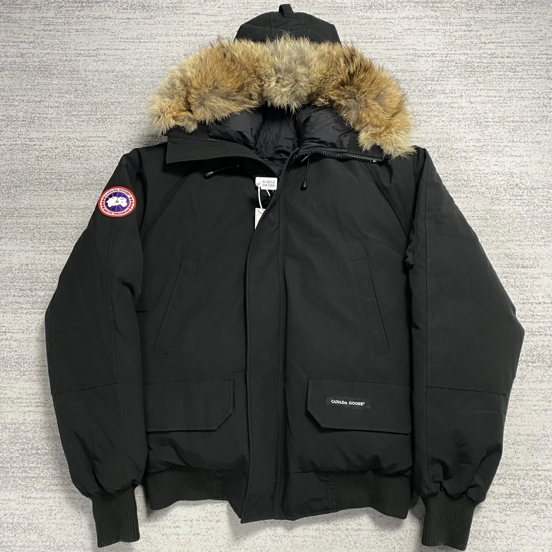 99新 CANADA GOOSE 加拿大鹅 M 黑色chilliwack飞行员羽绒服