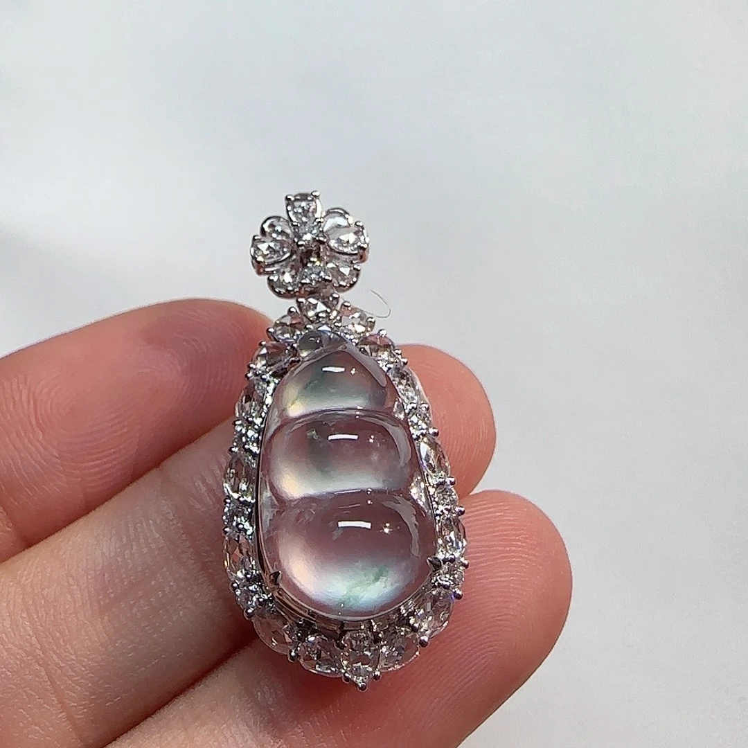 翡翠18K金镶嵌吊坠(不含链)福豆