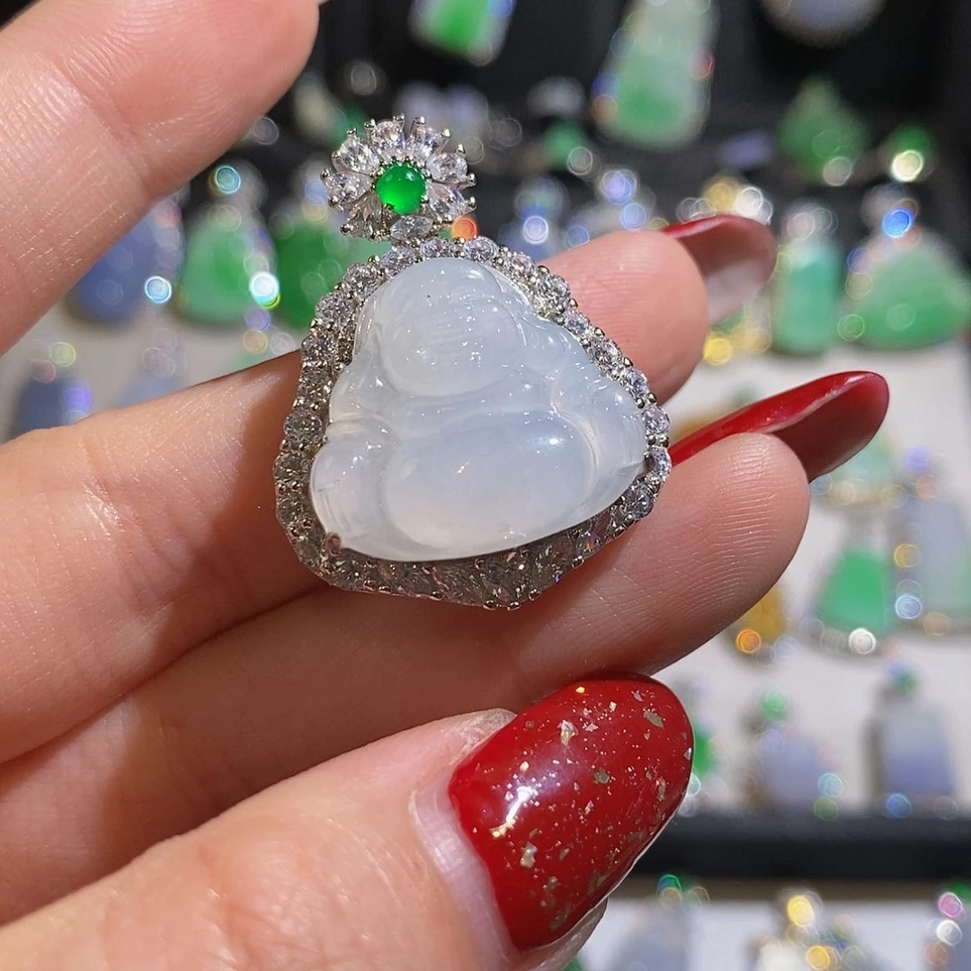 翡翠颈饰银S925镶嵌天然翡翠