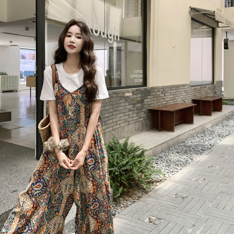 波西米亚风印花背带裤女2025年夏季新款超好看气质显瘦阔腿连体裤