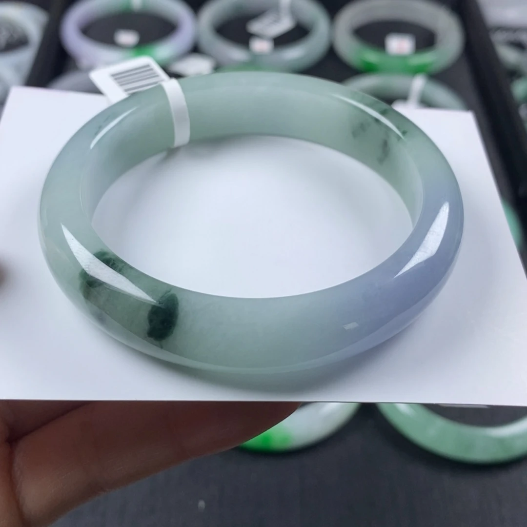 未镶嵌手镯款定制翡翠