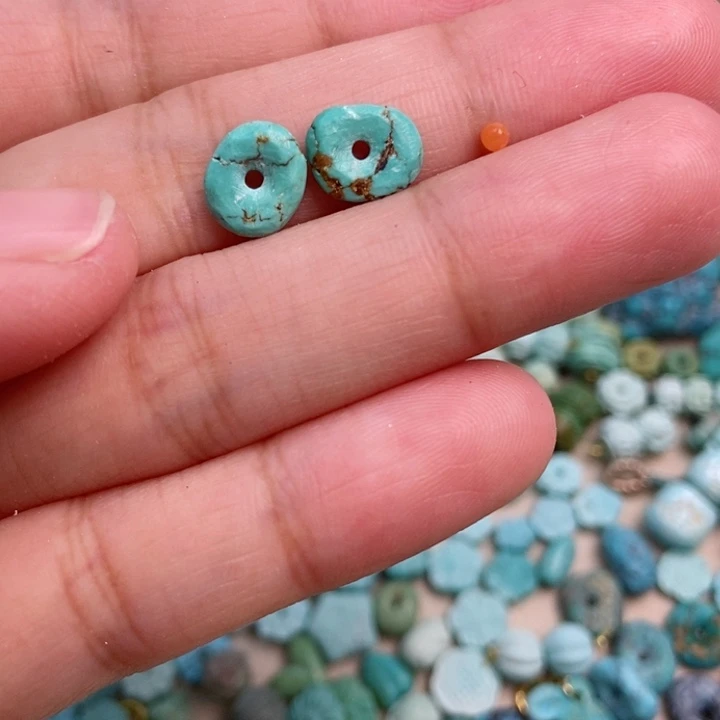 南红玛瑙未镶嵌珠宝奇石