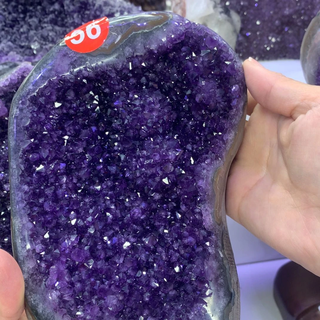 未镶嵌水晶大型摆件（非配饰）