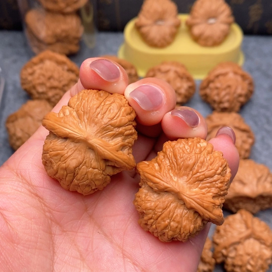 文玩核桃把件血麒麟34